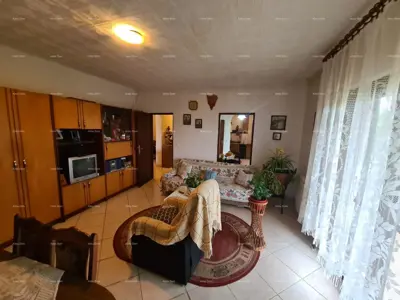 Kuća 300 m², Jadreški - veliko dvorište - 13