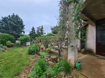 Kuća 300 m², Jadreški - veliko dvorište - 3