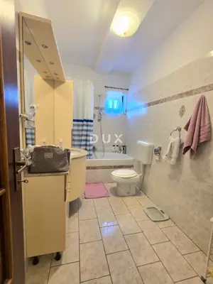 House 300 m², Rovinj - two residential units and yard - 21