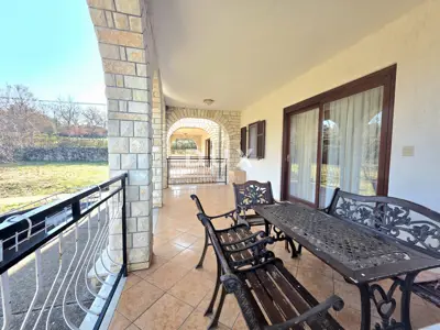 House 300 m², Rovinj - two residential units and yard - 15