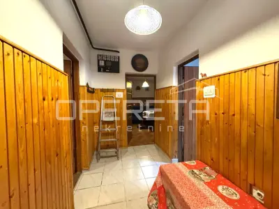 Kuća u Retkovcu, terasa i garaža - 3