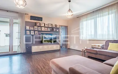 Haus zum Kauf in Centar, 196 m² - 4