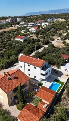 Penthouse s terasom i pogledom na more - novogradnja - 3