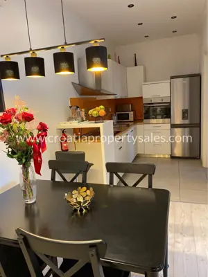 Stan 60 m², Split centar - miran kvart - 5