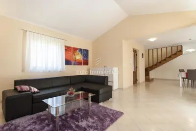 Haus 140 m², Poreč Umgebung - Pool und ruhiger Ort - 2