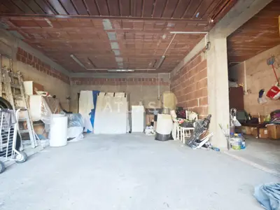 House for sale in Grbci, 276 m² - 9