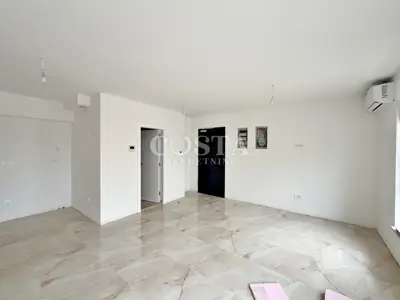 Stan 52 m², Bibinje - vrt i parkirno mjesto - 8