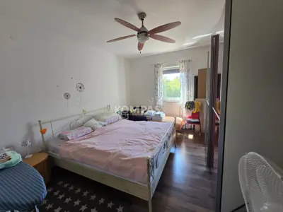 Wohnung 65 m², Kras - Garten 120 m² und Terrasse - 5