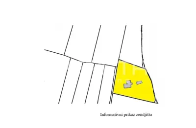 Grundstück 711 m², Šestine - grüne Lage am Wald und Bach - 2