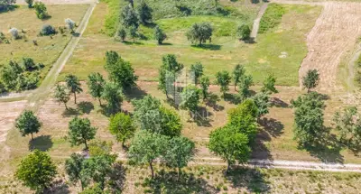 Building plot 1,215 m², Poreč - edge of the construction zone - 2