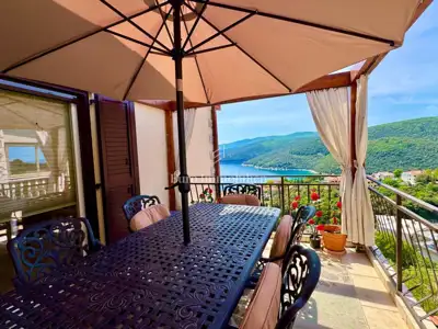 Rabac - spacious apartment with open sea view - 17