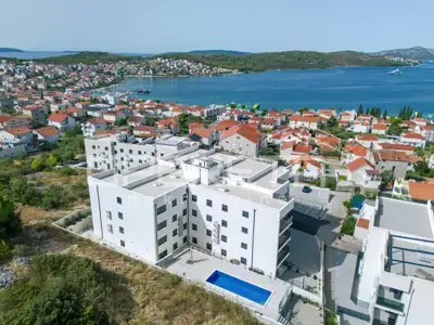 Čiovo / Komforan stan s pogledom na more – useljiv - 5