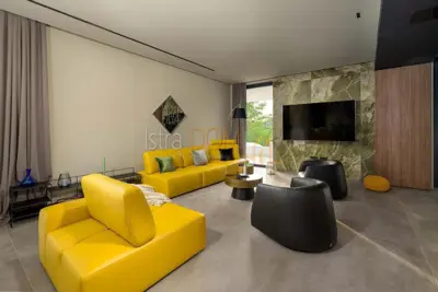 Vila 300 m², Grožnjan - bazen i panoramski pogled - 17