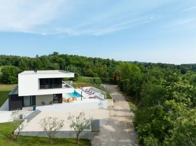 Vila 300 m², Grožnjan - bazen i panoramski pogled - 9