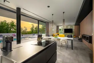 Vila 300 m², Grožnjan - bazen i panoramski pogled - 12