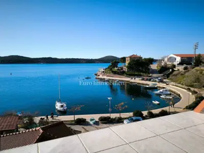 Dvojna kuća 100 m², Dolac Šibenik, blizu plaže Banj - 19