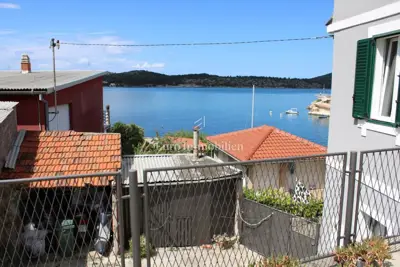 Dvojna kuća 100 m², Dolac Šibenik, blizu plaže Banj - 2