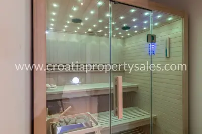 House, Omiš, 250 m², 1 350 000 € - 3