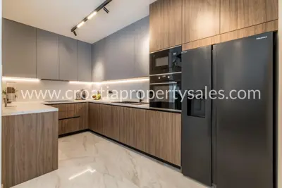 House, Omiš, 250 m², 1 350 000 € - 9