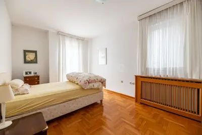 Kuća 411 m², Šestine, panoramski pogled i vrt - 8