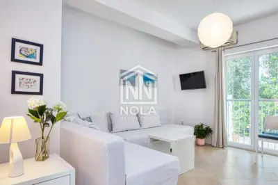 Kuca sa tri apartmana u mirnom okruženju - 11