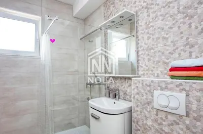 Kuca sa tri apartmana u mirnom okruženju - 8
