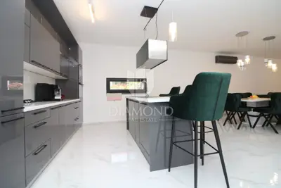 Haus 187 m², Labin Umgebung - beheizter Pool und Terrasse - 12