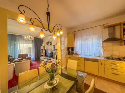 Apartment 92 m², Novigrad - sea view and terrace - 10