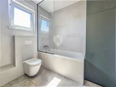 Stan 138 m², Velika Gorica - 4 sobe i 2 loggie - 15