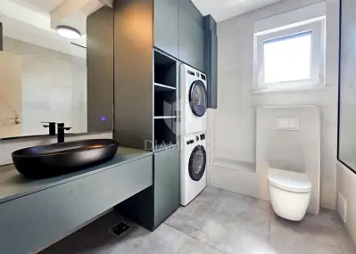 Stan 138 m², Velika Gorica - 4 sobe i 2 loggie - 13