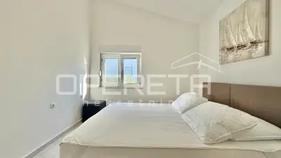 Novalja – trosobni apartman 85 m², 500 m od mora - 9