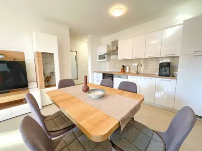Wohnung 84 m², Ližnjan - Meerblick und Terrasse