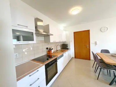 Stan 84 m², Ližnjan - pogled na more i terasa - 2