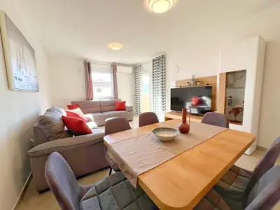 Stan 84 m², Ližnjan - pogled na more i terasa - 3