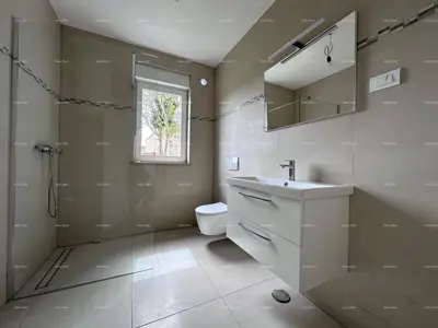 Stan u Puli, Centar, 205 m² vrt i terasa - 11