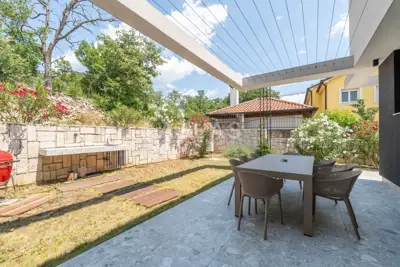 Haus zum Kauf in Kostrena, 293,6 m² - 10