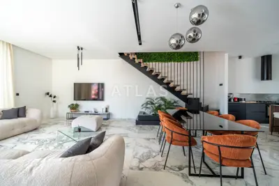 House for sale in Kostrena, 293,6 m²
