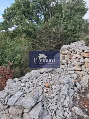Agricultural land, Vodnjan - 2,968 m² and kažun - 3