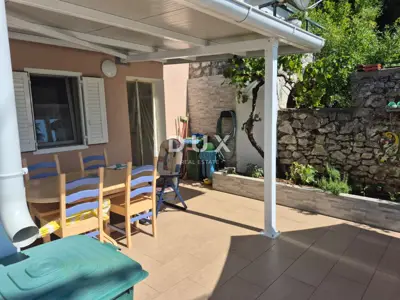 Kuća 145 m², Dramalj - blizu mora i 4 parkirna mjesta - 3