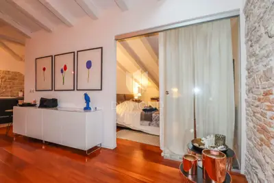 Rovinj, tri atraktivna apartmana u prvom redu do mora - 6