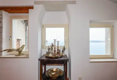 Rovinj, tri atraktivna apartmana u prvom redu do mora - 2