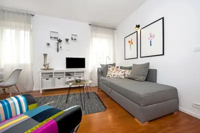 Rovinj, tri atraktivna apartmana u prvom redu do mora - 21