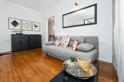 Rovinj, tri atraktivna apartmana u prvom redu do mora - 15