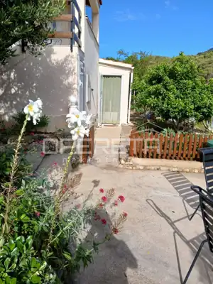 Haus 133 m², Rukavac auf der Insel Vis, privater Parkplatz - 16
