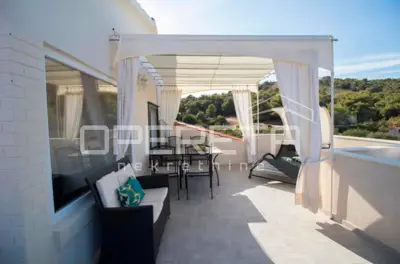 Haus 133 m², Rukavac auf der Insel Vis, privater Parkplatz - 7