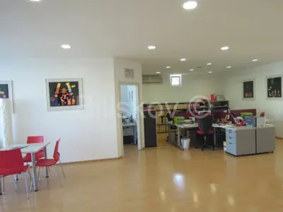 Commercial building 680 m², Samobor Center, excellent micro-location - 12