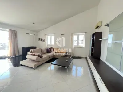 Penthouse 178 m², Novigrad - pogled na more i mirna lokacija - 12