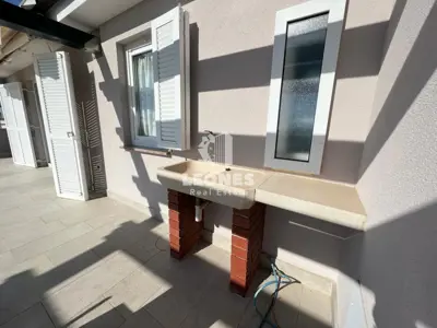Penthouse 178 m², Novigrad - pogled na more i mirna lokacija - 3