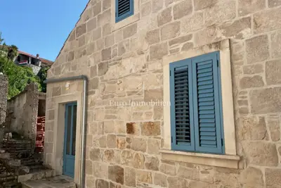 Apartment 35 m², Korčula - renovated stone house - 2