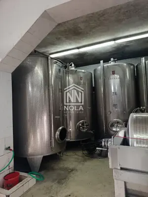 12 ha vineyard, Breznički Hum - complete equipment and building - 10